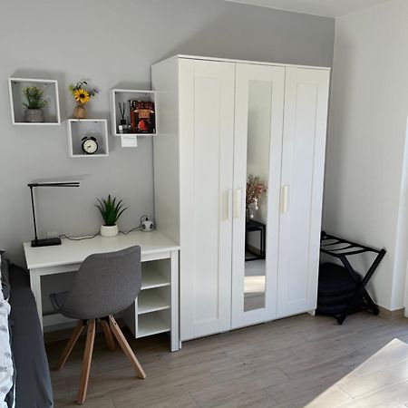 Neu Sanierte Wohnung Fuer 2-4 P Eschwege Esterno foto