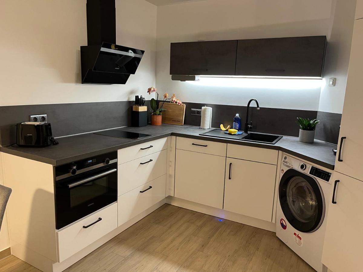 Neu Sanierte Wohnung Fuer 2-4 P Eschwege Esterno foto